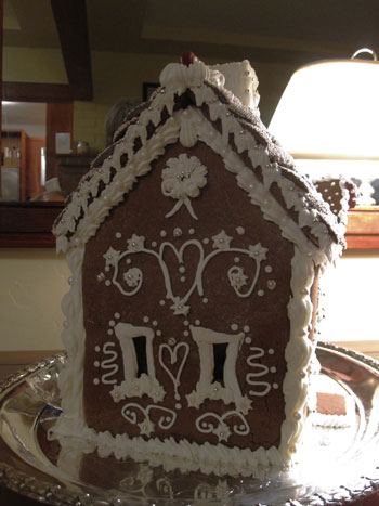 gingerbread bungalow side view